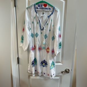 Never worn Tommy Bahama embroidered white beach dress/cover up Size small
